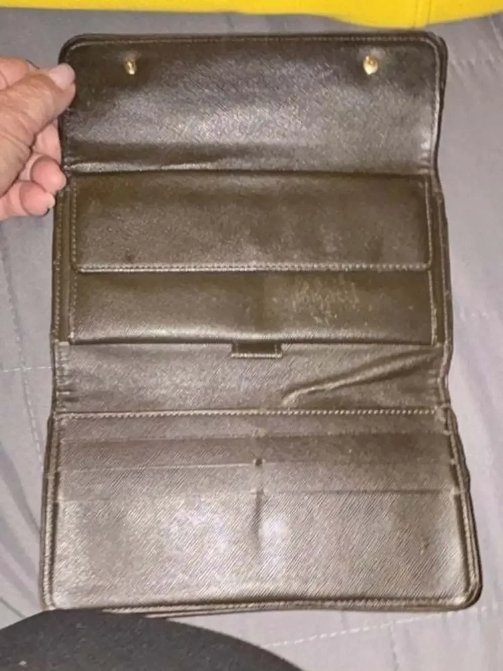 Louis Vuitton Monogram Mini Lin International Wallet